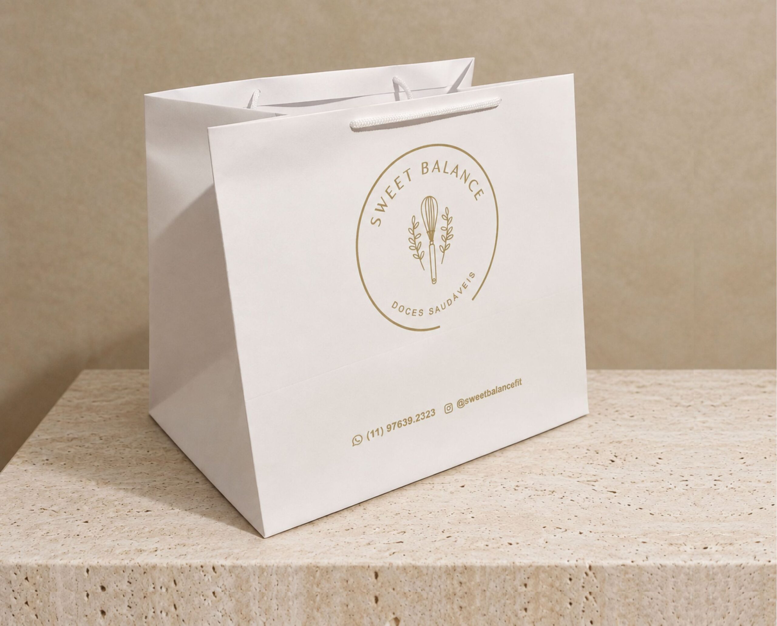 Sacola de Papel Personalizada 22x16x24 (vertical) - Imagem 9