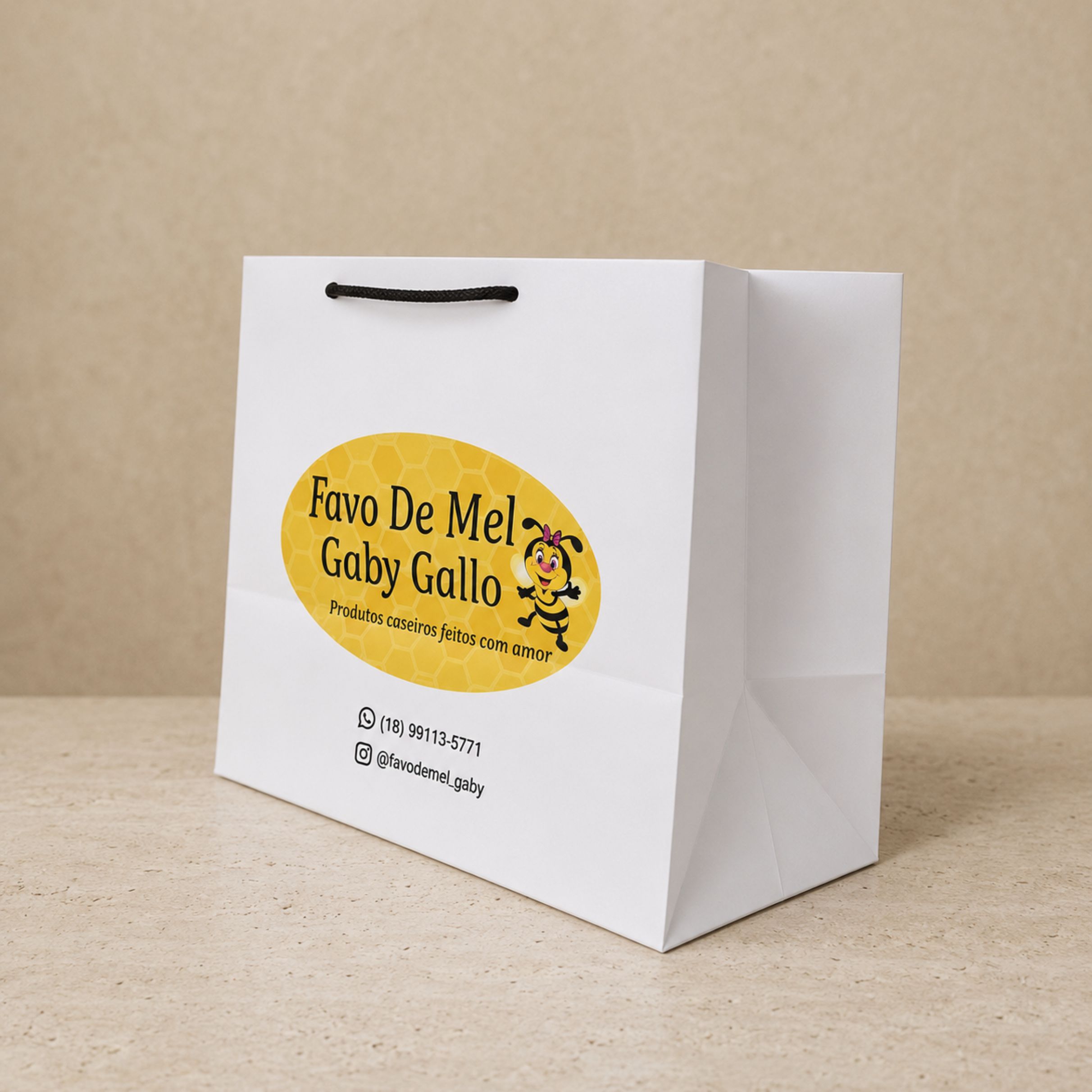 Sacola de Papel Personalizada 22x16x24 (vertical) - Imagem 7
