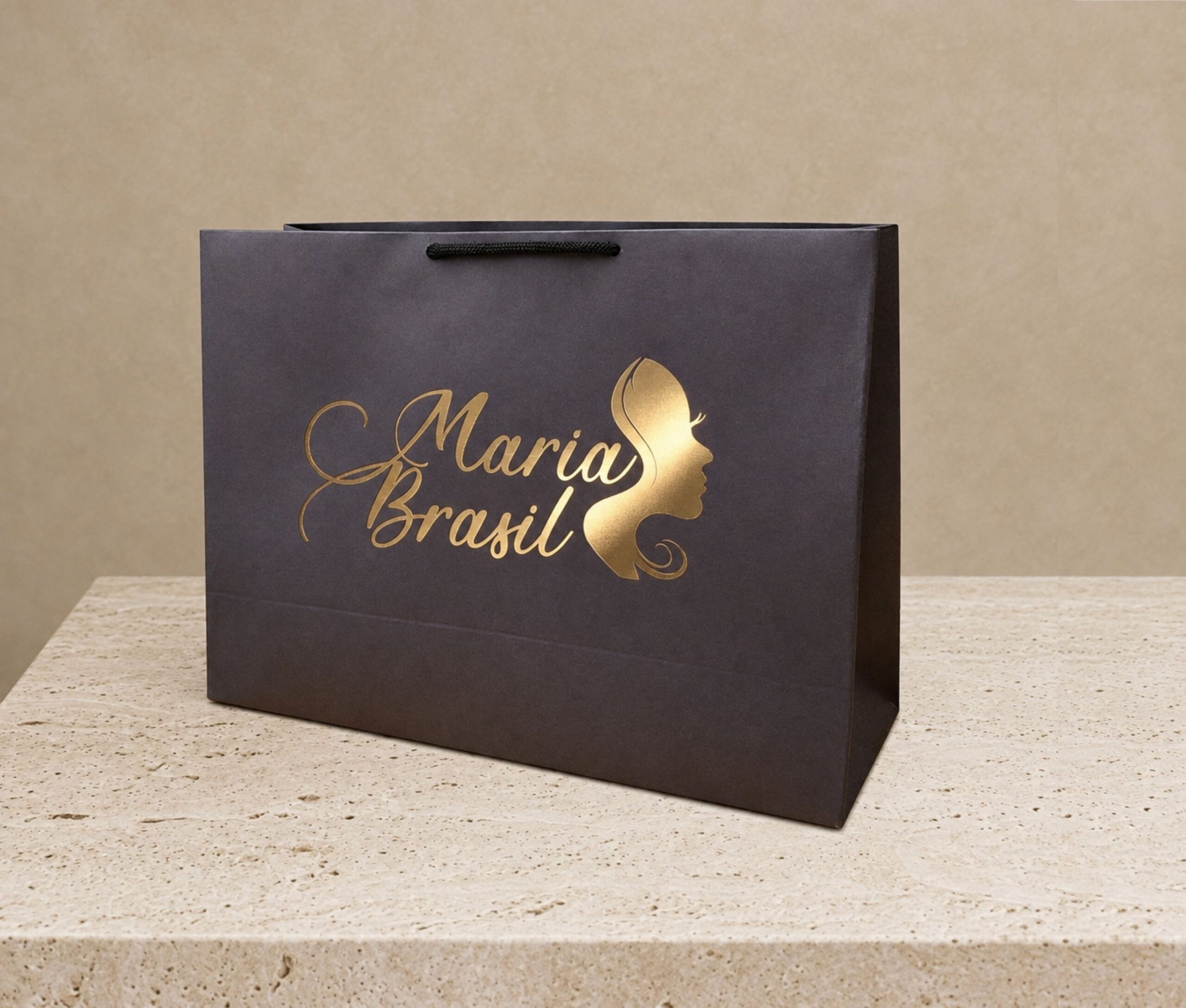 Sacola de Papel Preta Personalizada 25x12x33 (horizontal)