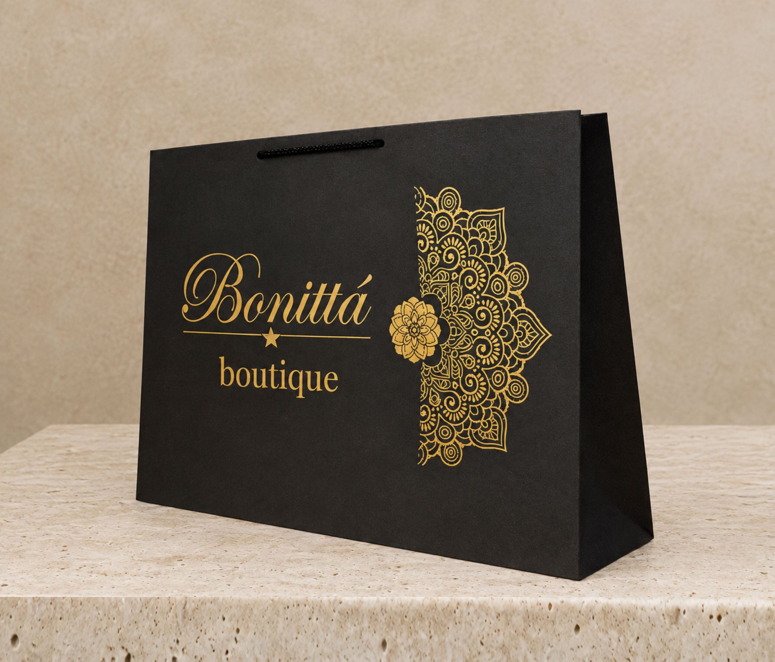 Sacola de Papel Preta Personalizada 25x12x33 (horizontal) - Imagem 5